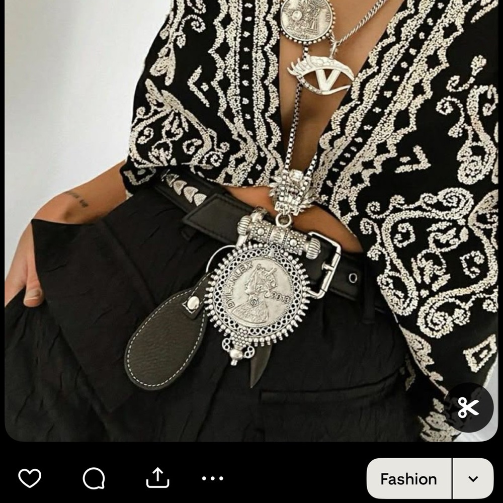 Sleeveless Beige and Black/Grey Patterned Vest